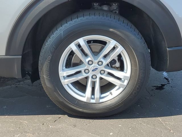 Certified 2023 Ford Explorer XLT w/ Equipment Group 202A AWD/4WD image 8