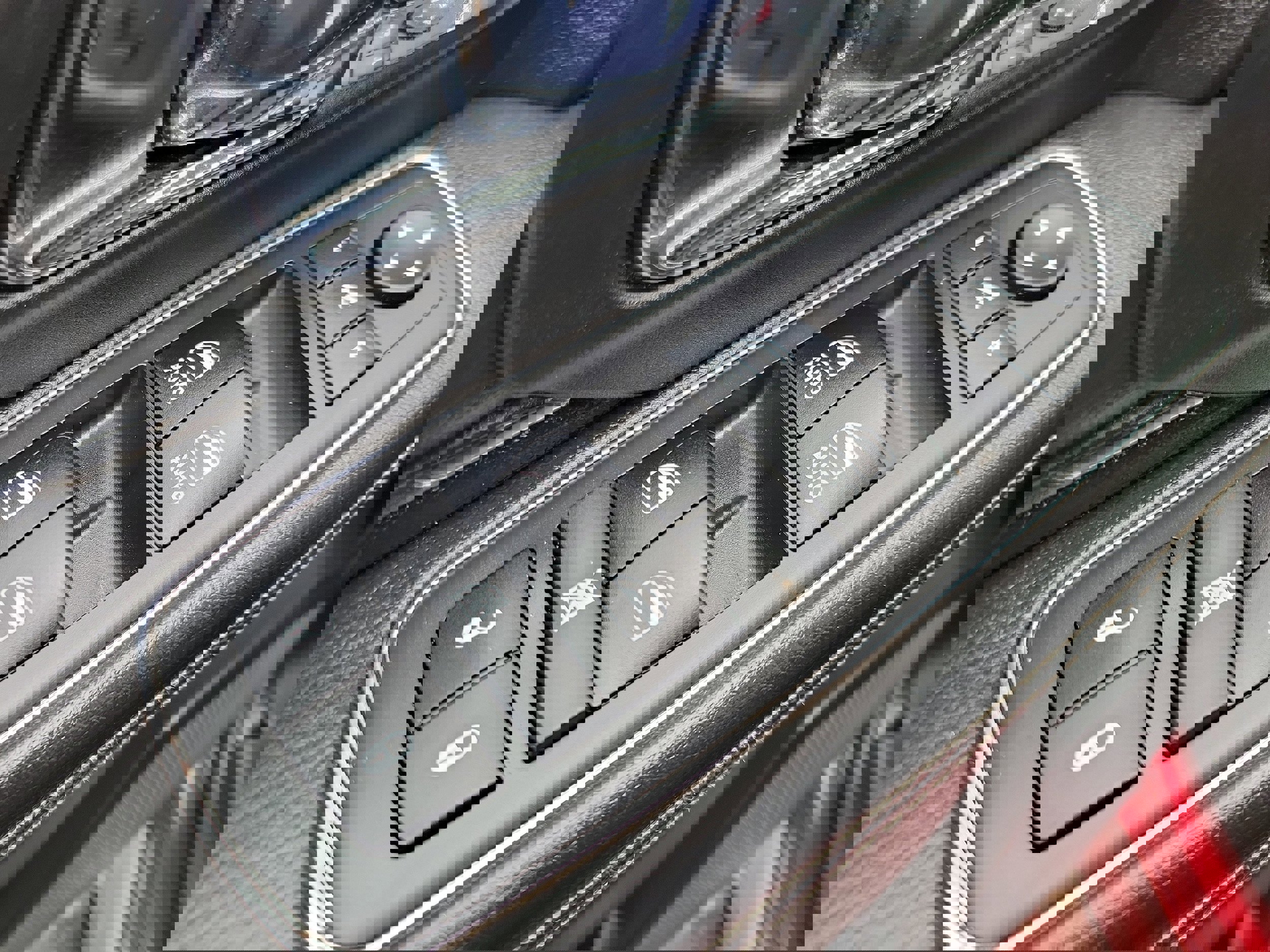 Used 2018 RAM 3500 Laramie w/ Sport Appearance Group image 17