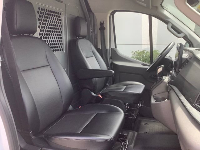 Certified 2026 Ford Transit 250 Low Roof w/ Exterior Upgrade Package RWD image 20