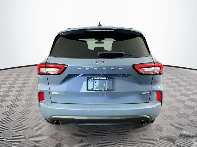 Certified 2023 Ford Escape ST-Line Select AWD/4WD image 10