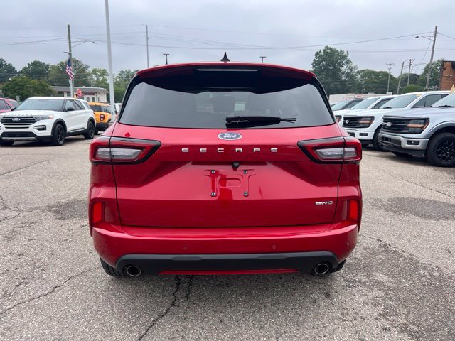 Certified 2024 Ford Escape ST-Line w/ Tech Pack #1 AWD/4WD image 5
