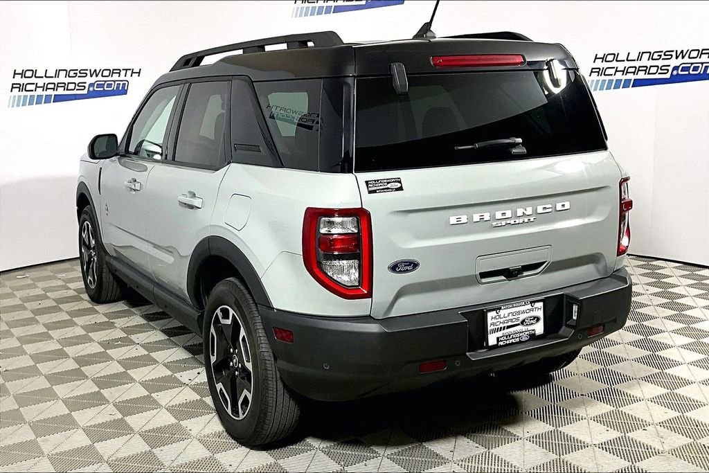 Certified 2024 Ford Bronco Sport Outer Banks w/ Tech Package AWD/4WD image 8