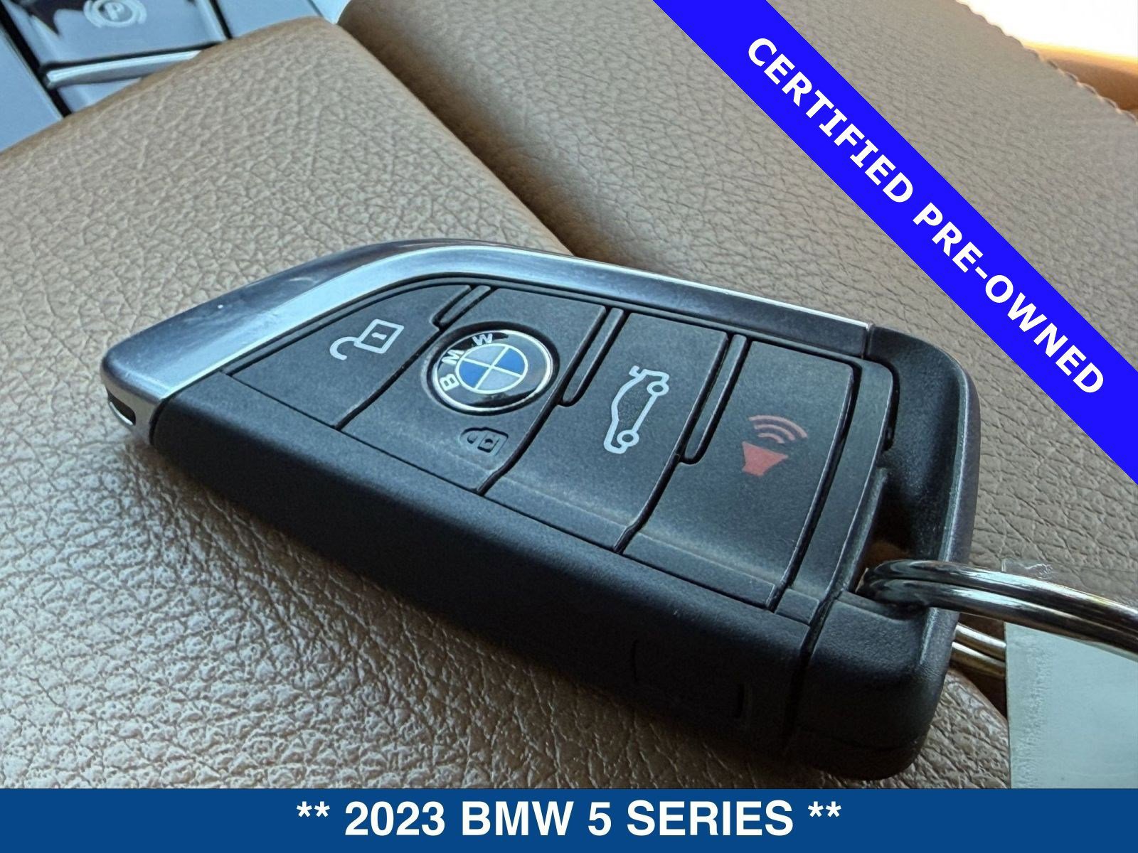 Used 2023 BMW 540i xDrive image 32