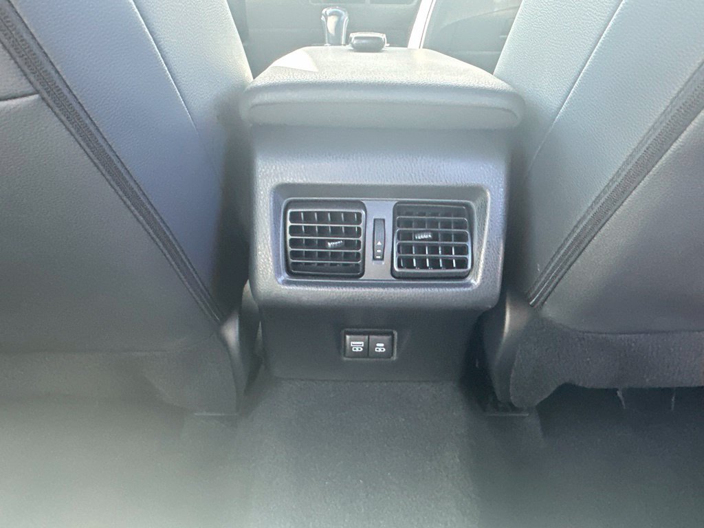 Used 2025 Toyota Camry SE FWD image 32