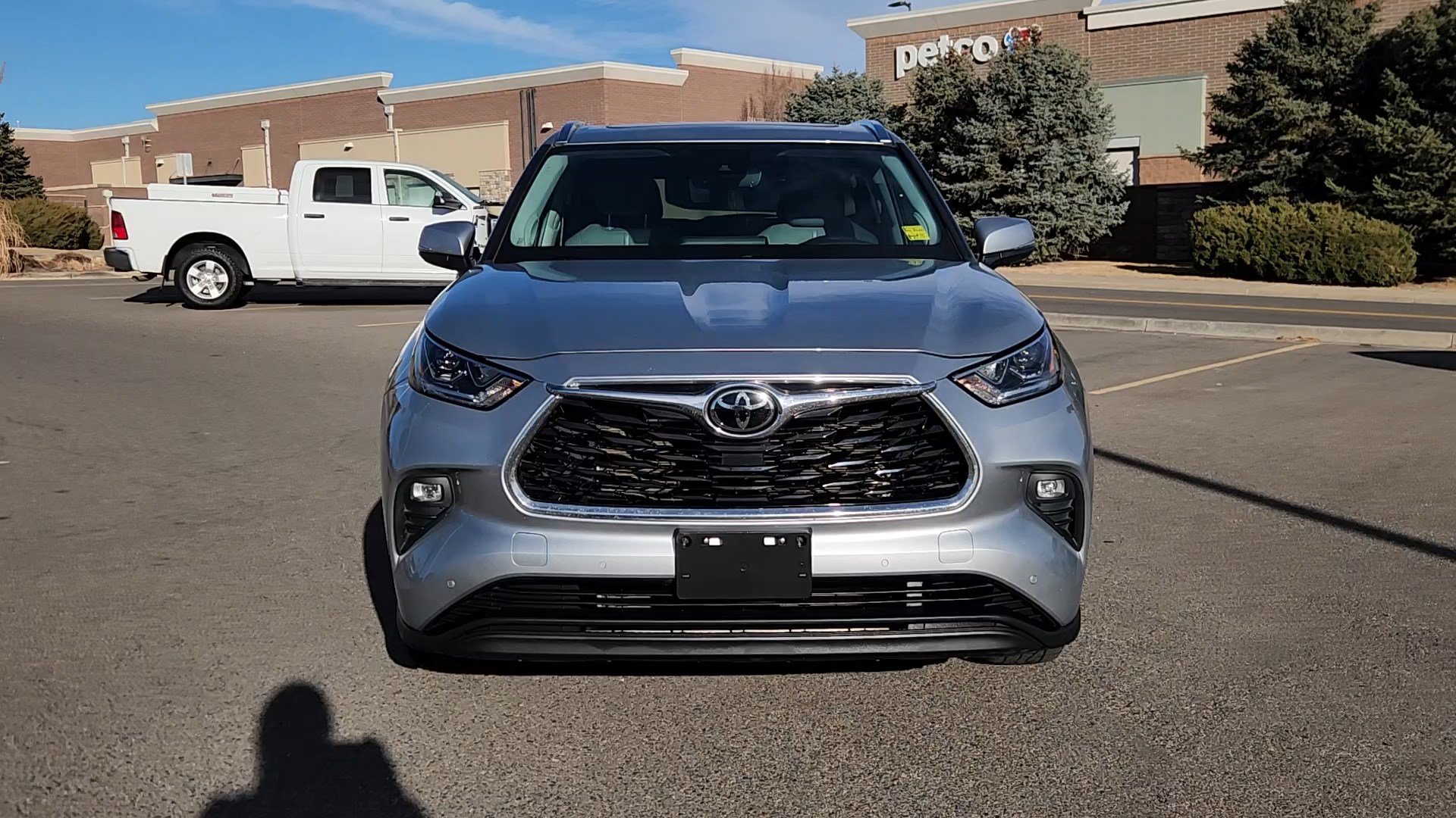 Used 2021 Toyota Highlander Limited image 4