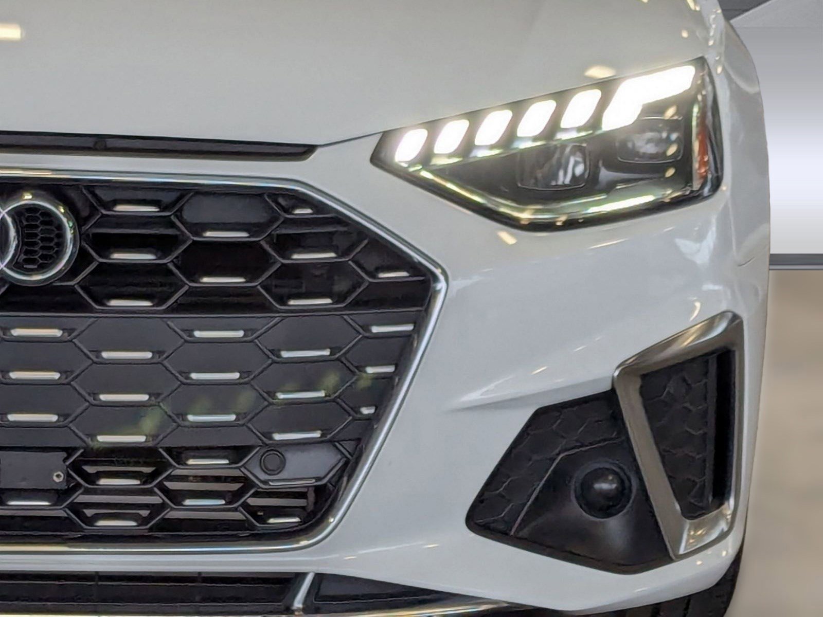 Used 2022 Audi S4 Premium Plus w/ Premium Plus Package image 11