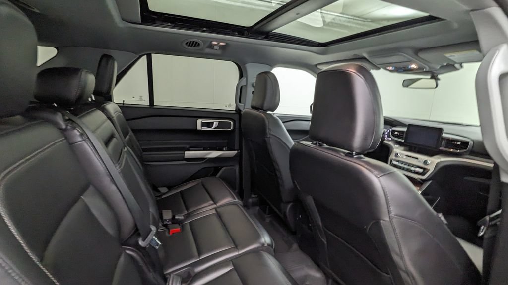 Certified 2023 Ford Explorer XLT w/ Equipment Group 202A AWD/4WD image 41