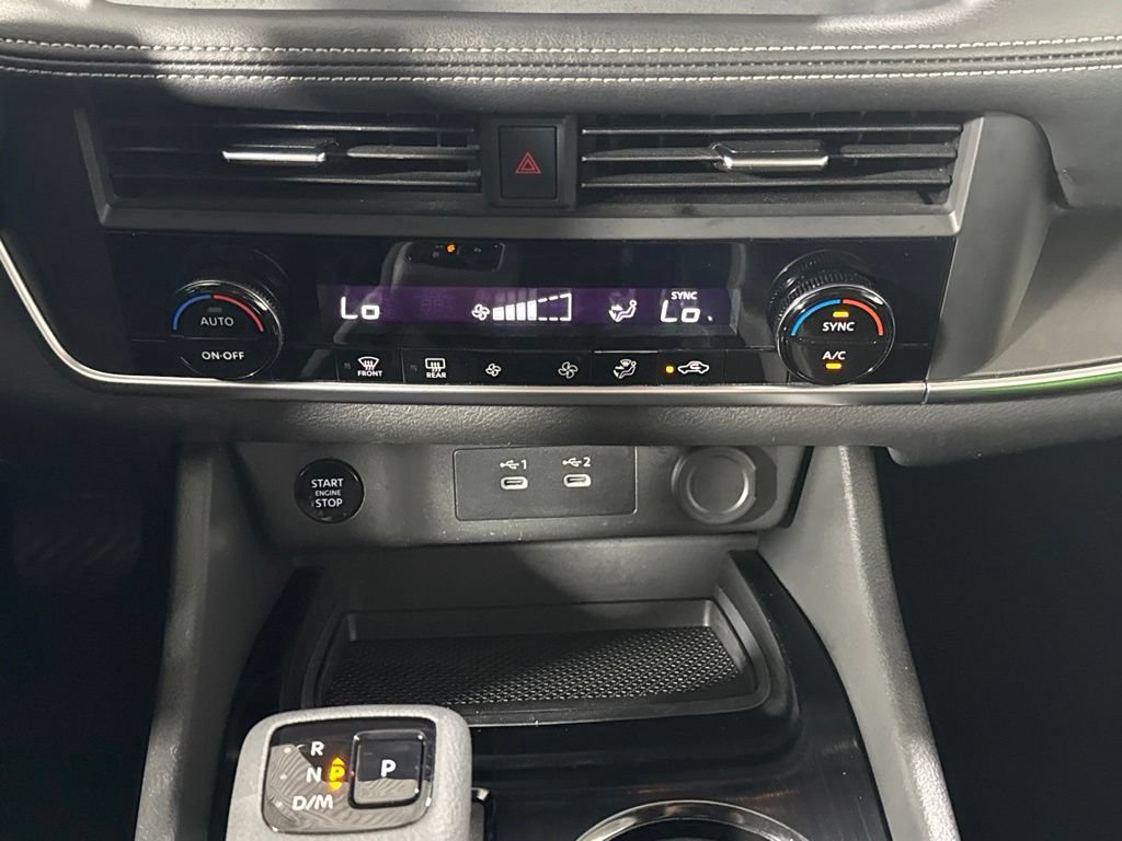 Used 2024 Nissan Rogue SV AWD/4WD image 25