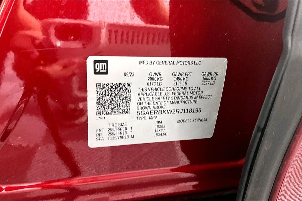 Used 2024 Buick Enclave Essence w/ Technology Package FWD image 33