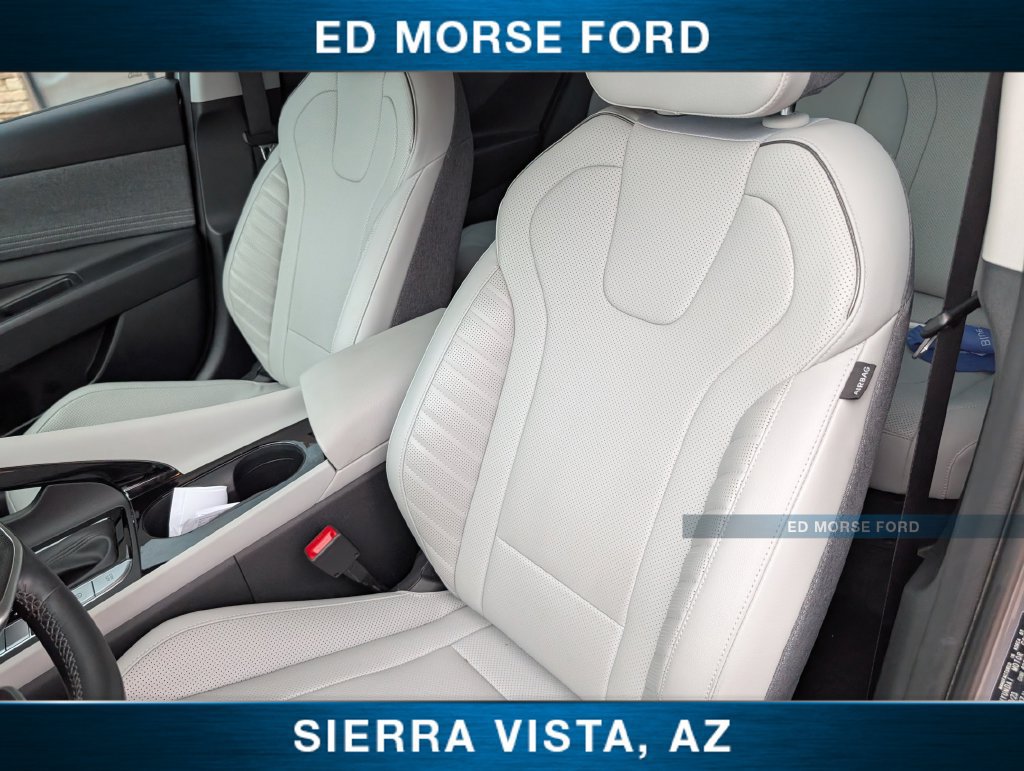 Used 2023 Hyundai Elantra Limited FWD image 13
