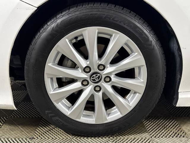 Used 2020 Toyota Camry LE FWD image 11