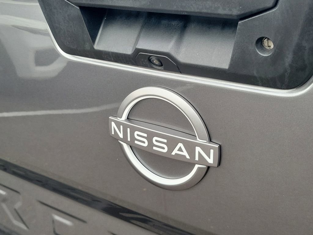 Used 2022 Nissan Frontier SV w/ Technology Package AWD/4WD image 7