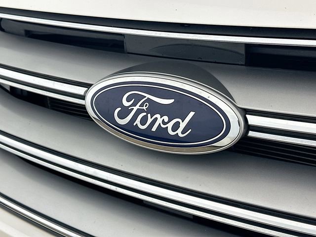 Certified 2017 Ford Edge SEL w/ Equipment Group 201A image 26