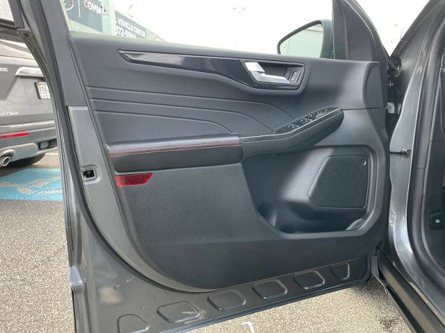 Certified 2025 Ford Escape ST-Line w/ Tech Pack #1 image 23