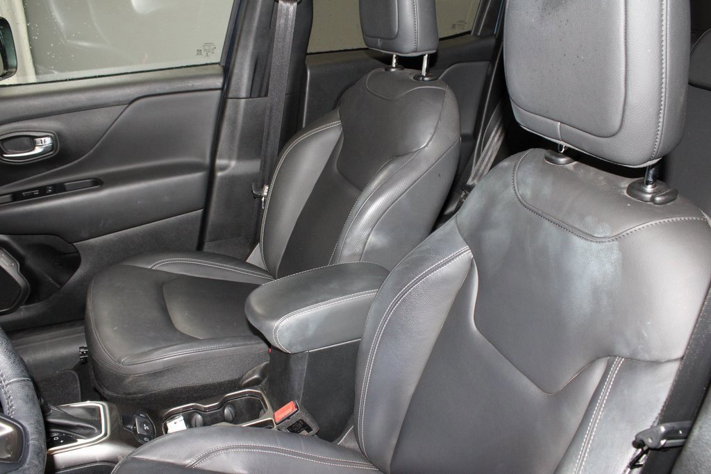 Used 2020 Jeep Renegade Limited w/ LED Lighting Group image 27
