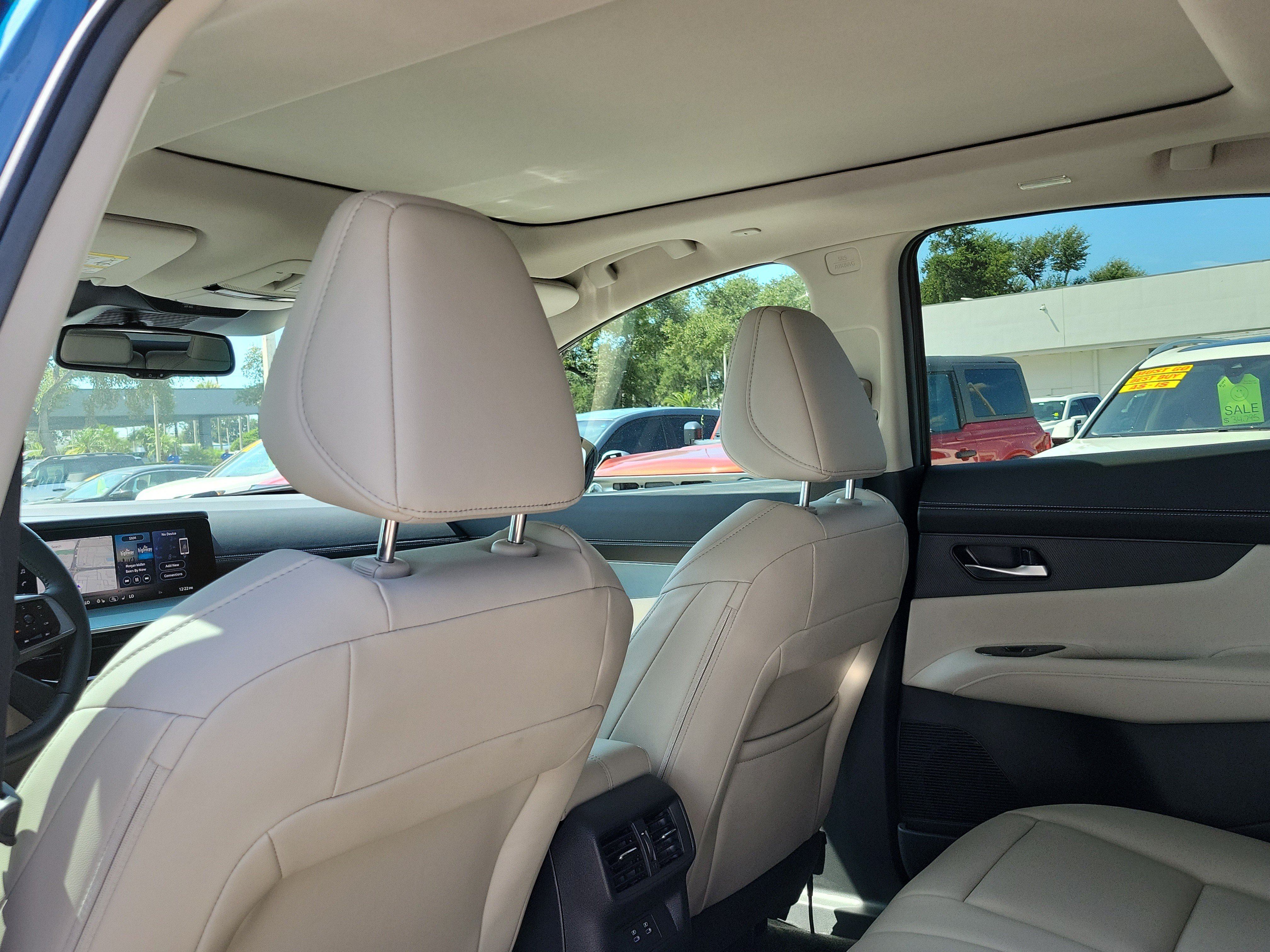 Used 2025 Nissan Murano SL AWD/4WD image 14