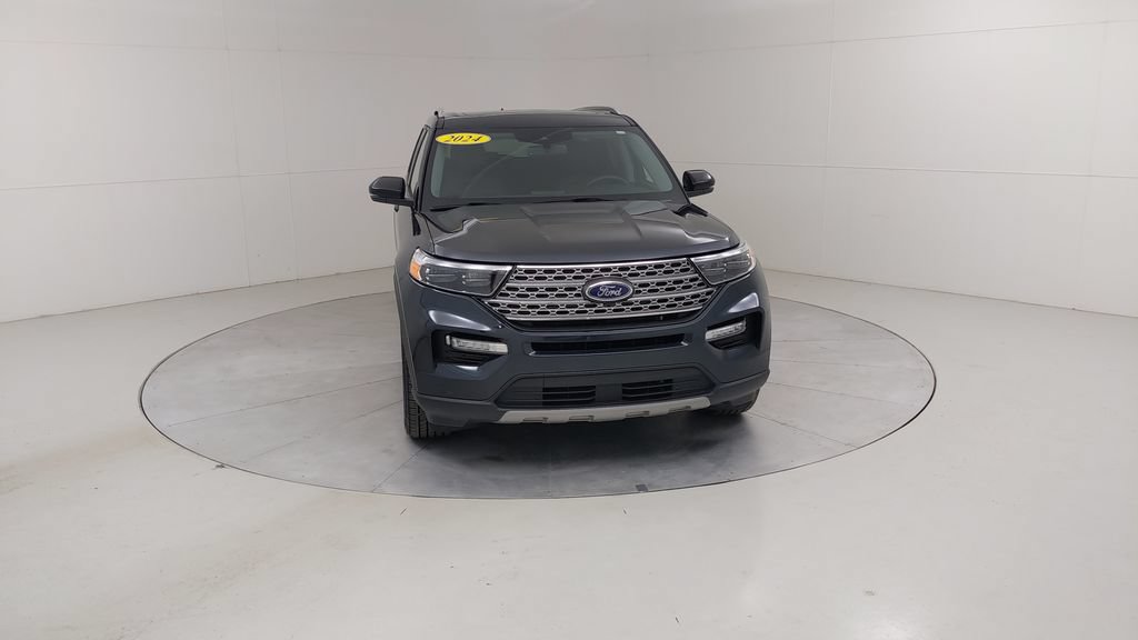 Certified 2024 Ford Explorer Limited w/ Equipment Group 301A AWD/4WD image 11