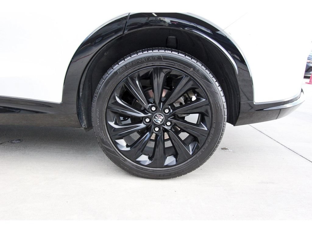 Used 2025 Buick Envista Sport Touring w/ Experience Buick Package FWD image 29