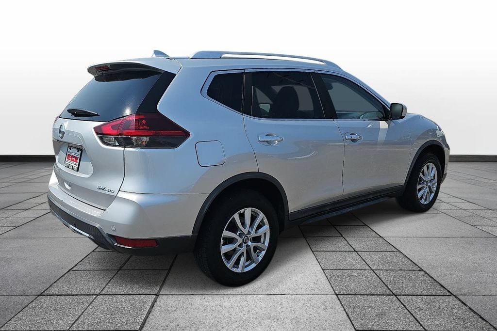 Used 2020 Nissan Rogue SV AWD/4WD image 5
