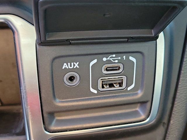 Used 2022 Jeep Wrangler Sport image 25