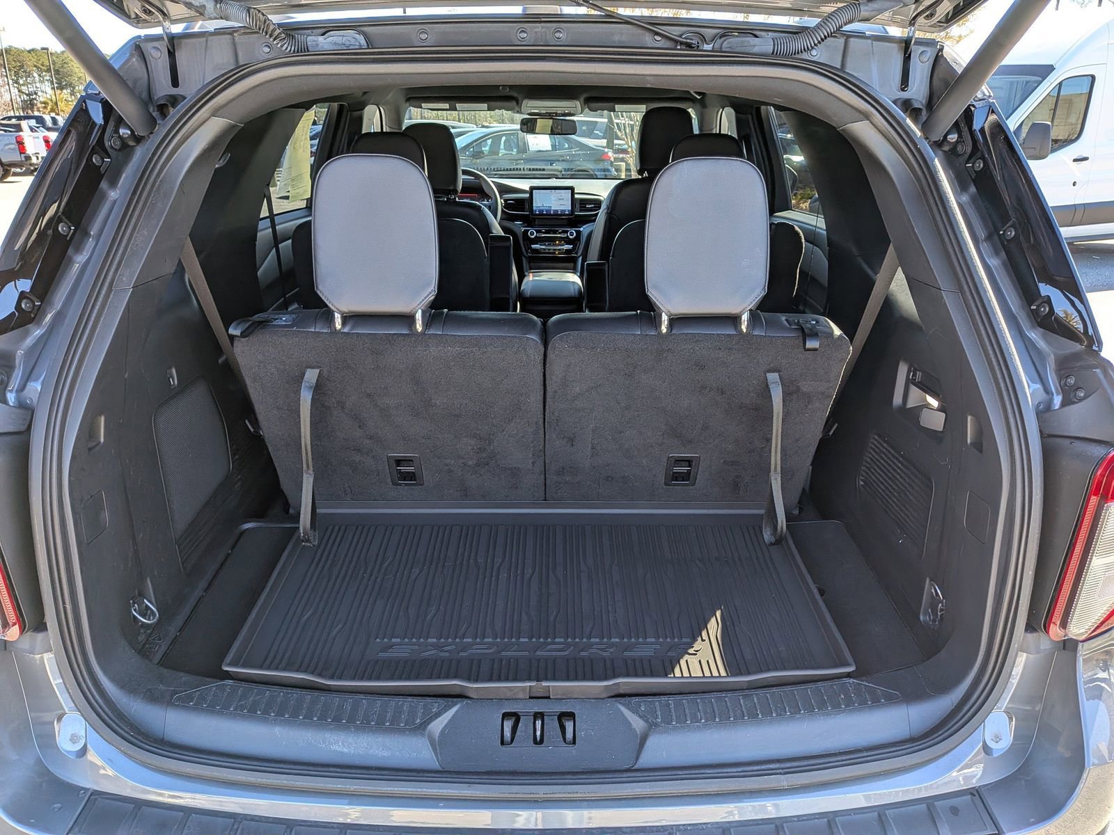 Certified 2023 Ford Explorer ST-Line w/ Class IV Trailer Tow Package image 14