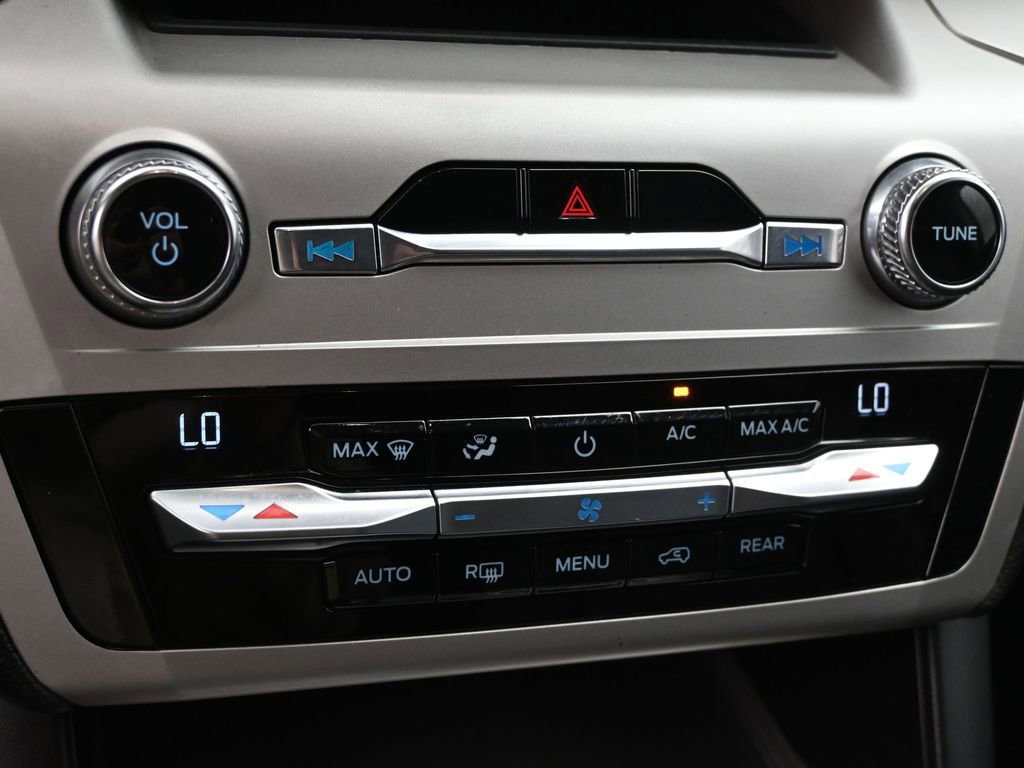 Certified 2020 Ford Explorer XLT w/ Equipment Group 202A image 17