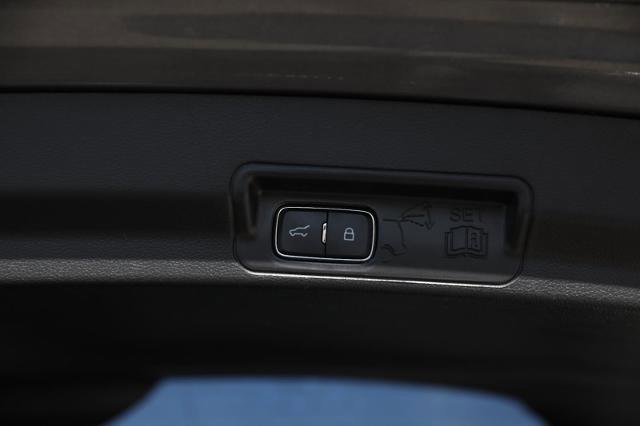 Certified 2021 Ford Explorer Limited w/ Equipment Group 301A image 15