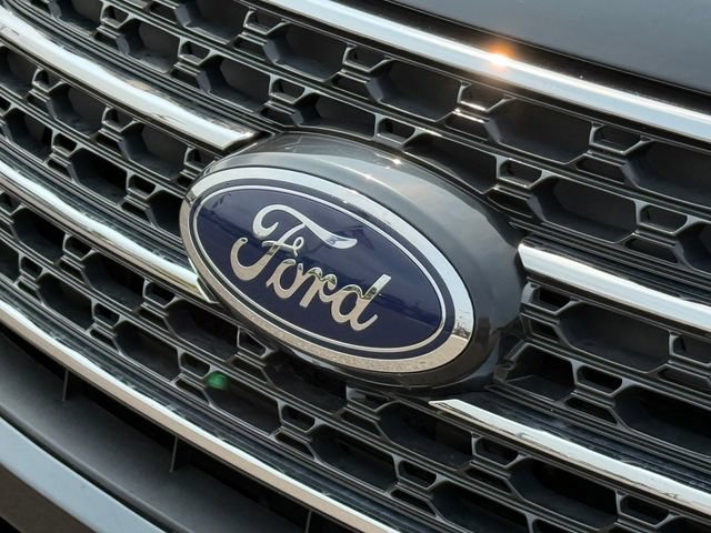 Certified 2024 Ford Explorer XLT w/ Equipment Group 202A AWD/4WD image 25