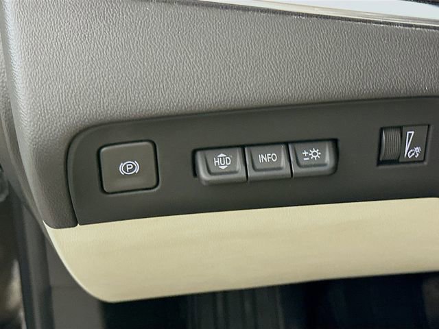 Used 2022 Buick Enclave Premium w/ Experience Buick Package image 16