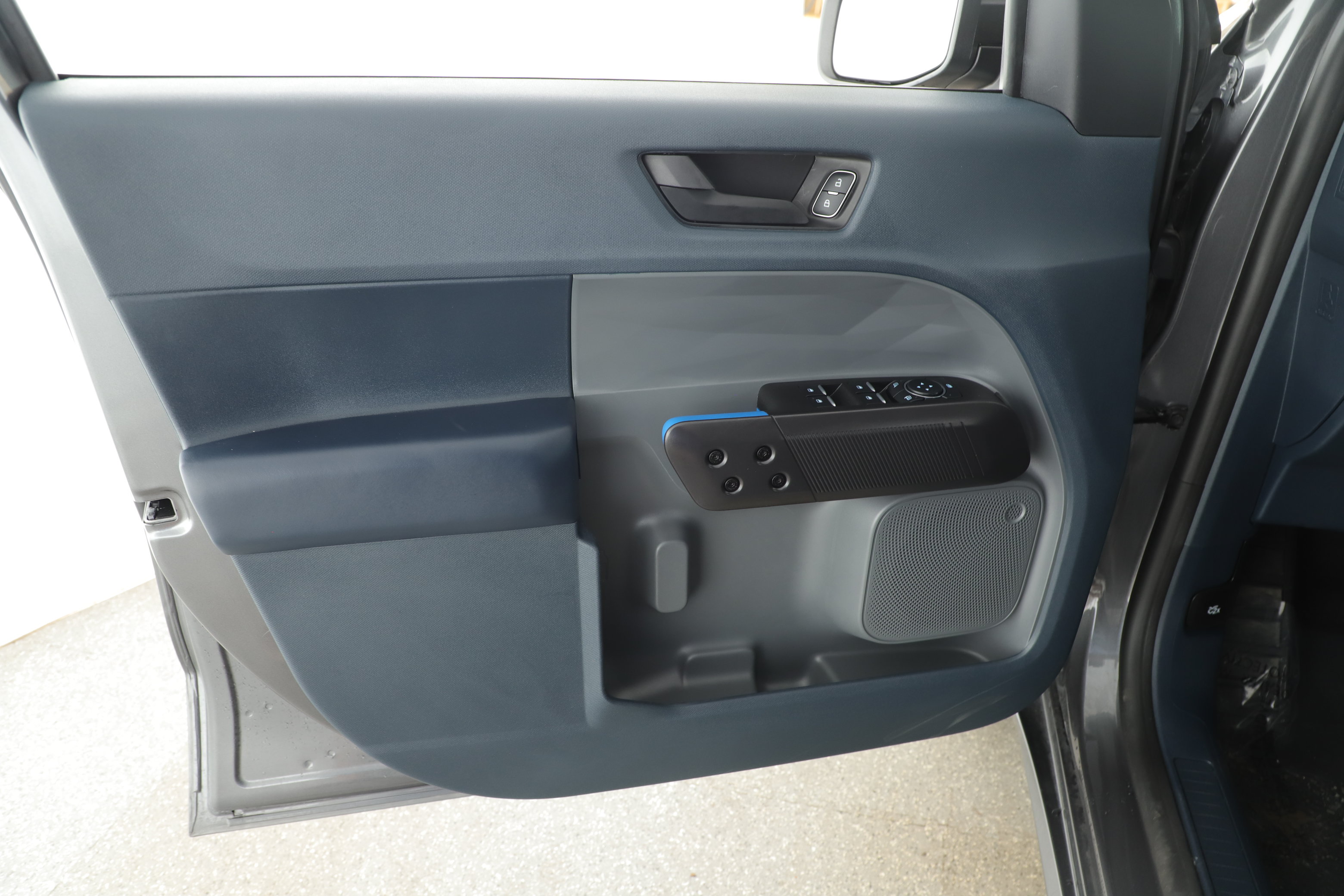 Certified 2025 Ford Maverick Lobo AWD/4WD image 8