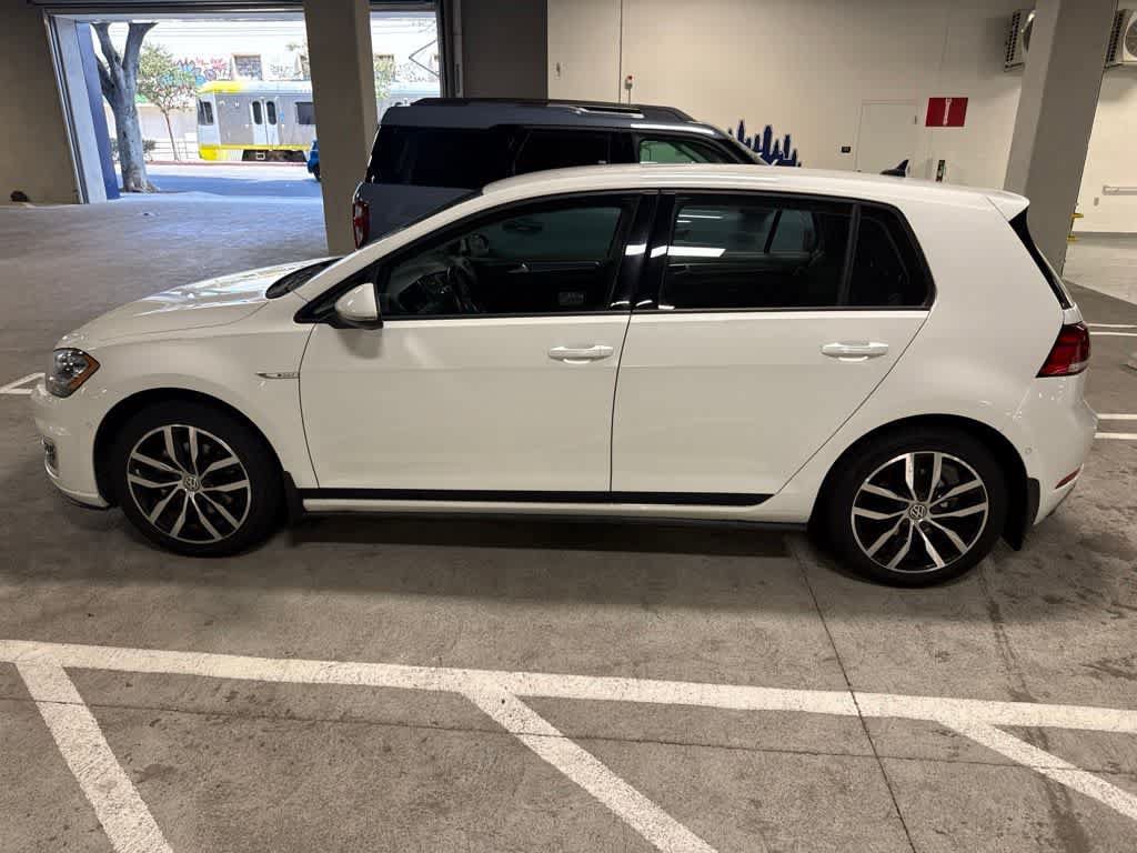 Used 2019 Volkswagen e-Golf SEL Premium FWD image 2