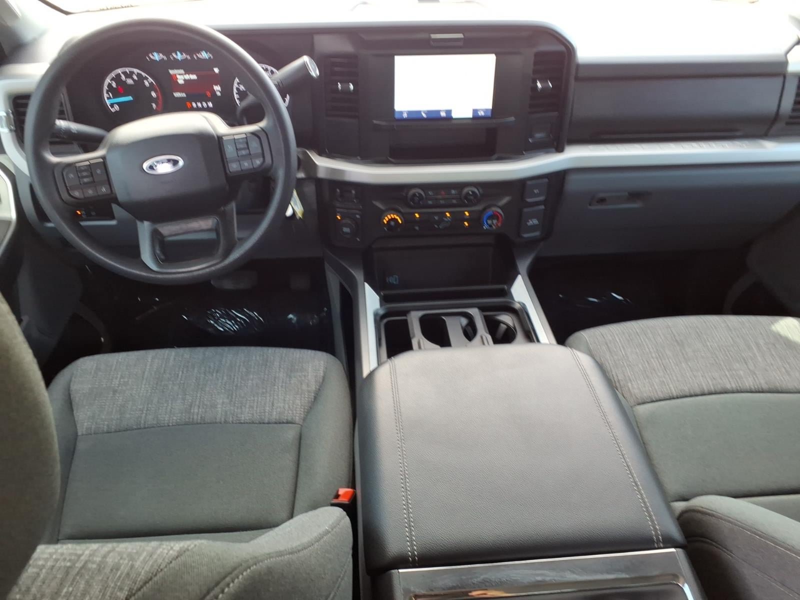 Certified 2025 Ford F350 XLT w/ 360-Degree Camera Package AWD/4WD image 19
