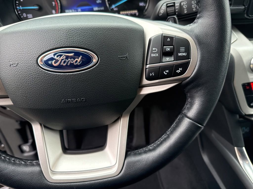 Certified 2021 Ford Explorer XLT w/ Equipment Group 202A AWD/4WD image 15