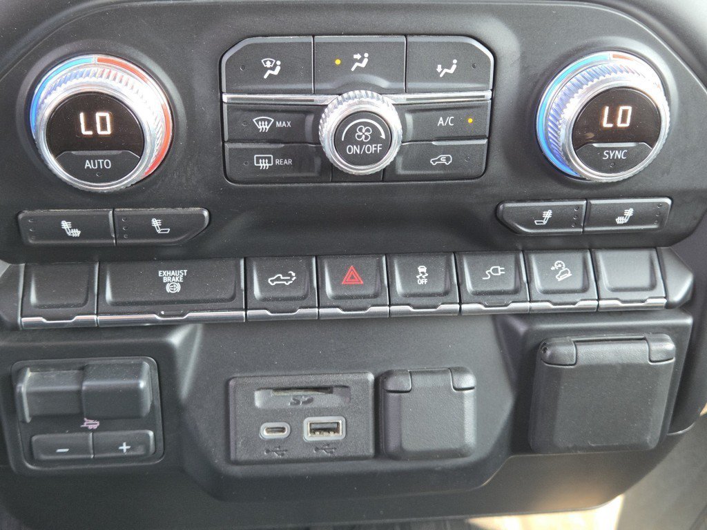 Used 2020 GMC Sierra 3500 SLE w/ SLE Value Package AWD/4WD image 36