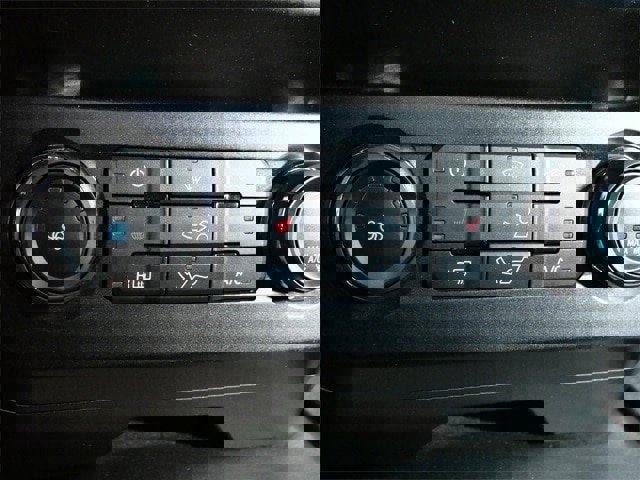 Certified 2019 Ford F150 XLT w/ Equipment Group 302A Luxury image 21