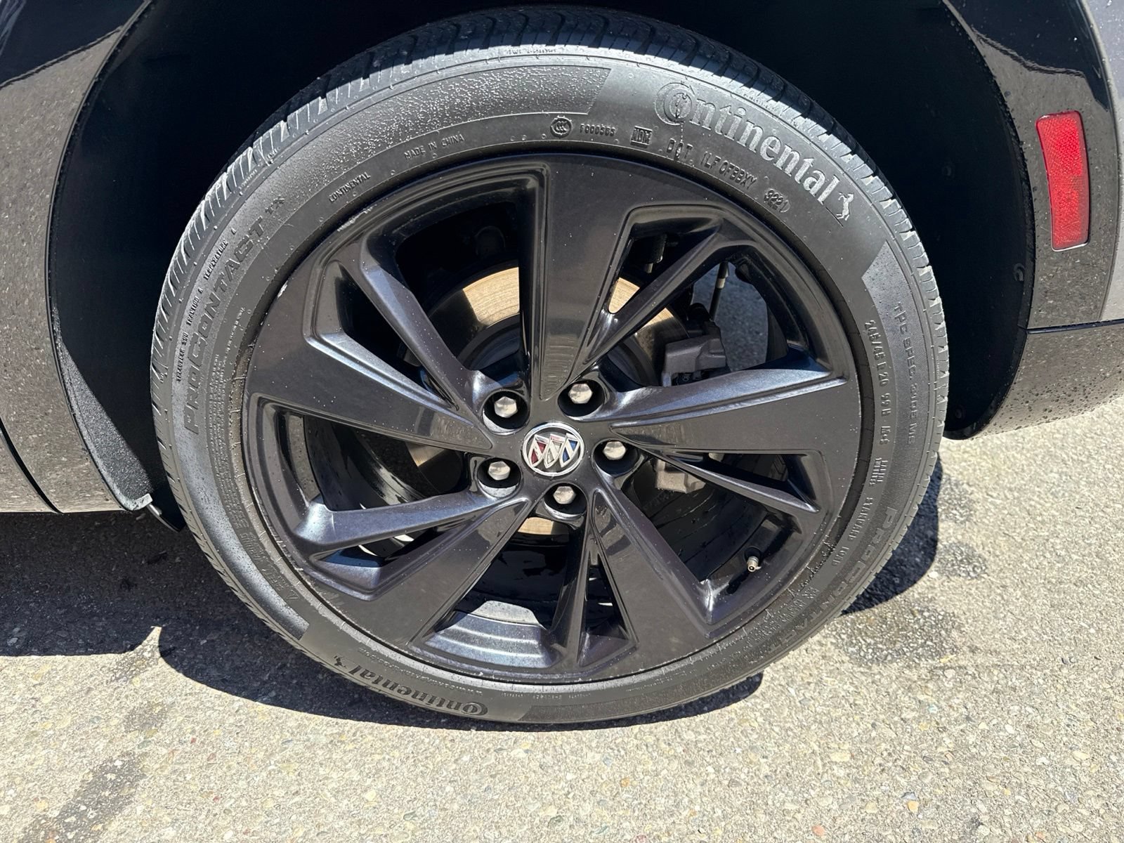 Used 2022 Buick Envision Essence w/ Sport Touring Package FWD image 20