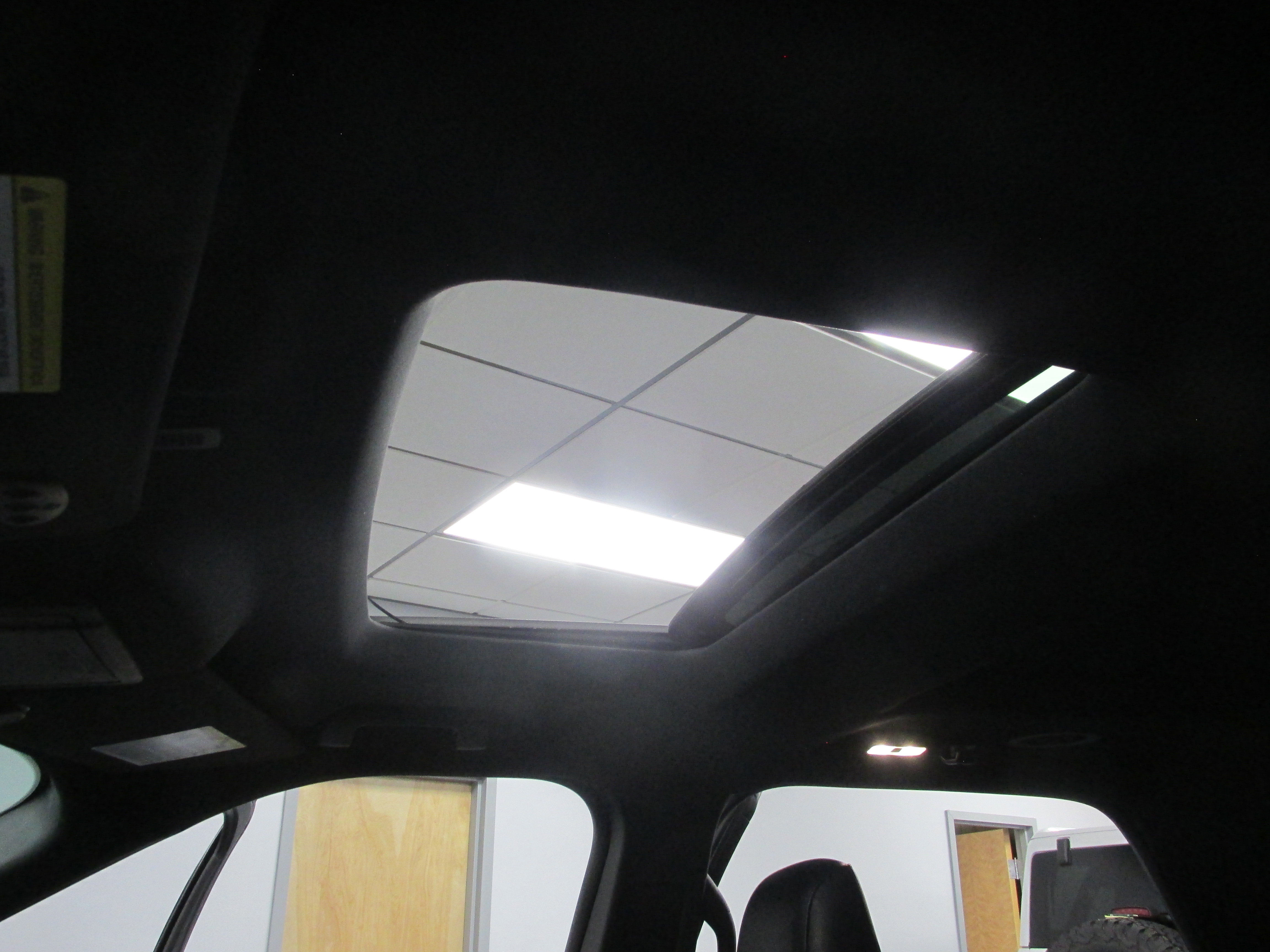 Certified 2019 Ford Explorer Limited w/ Class III Trailer Tow Package image 19