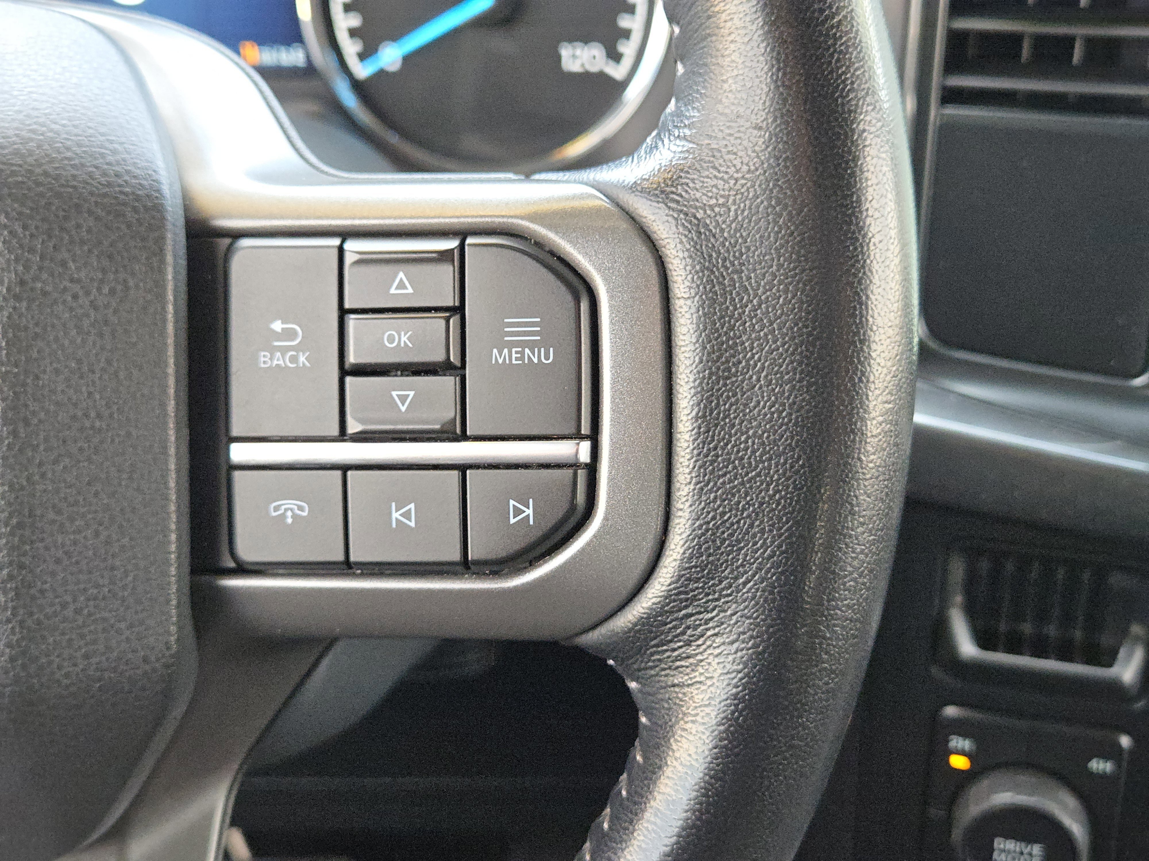 Certified 2022 Ford F150 XLT w/ Equipment Group 302A High image 27