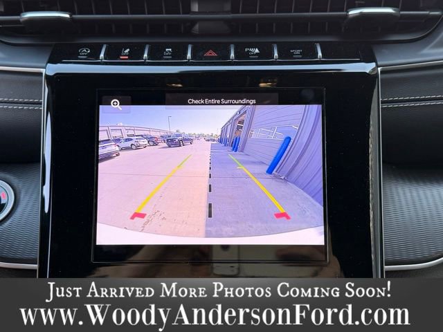 Used 2024 Jeep Grand Cherokee Altitude AWD/4WD image 13