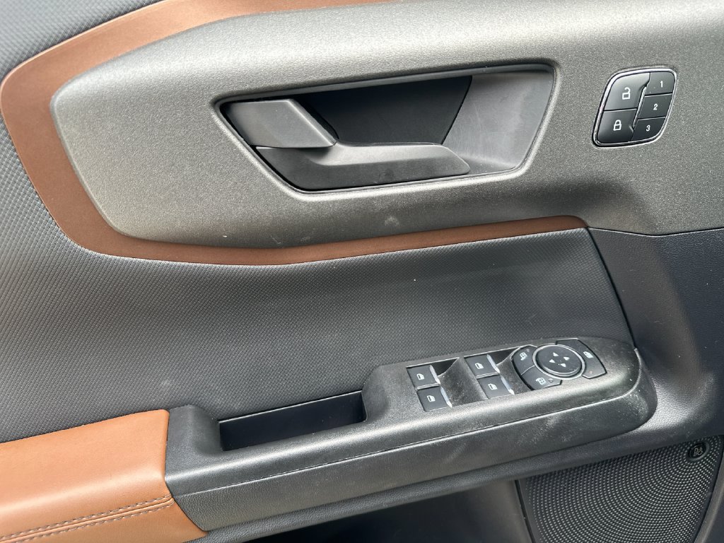 Certified 2025 Ford Bronco Sport Outer Banks w/ Outer Banks Tech Package+ AWD/4WD image 10
