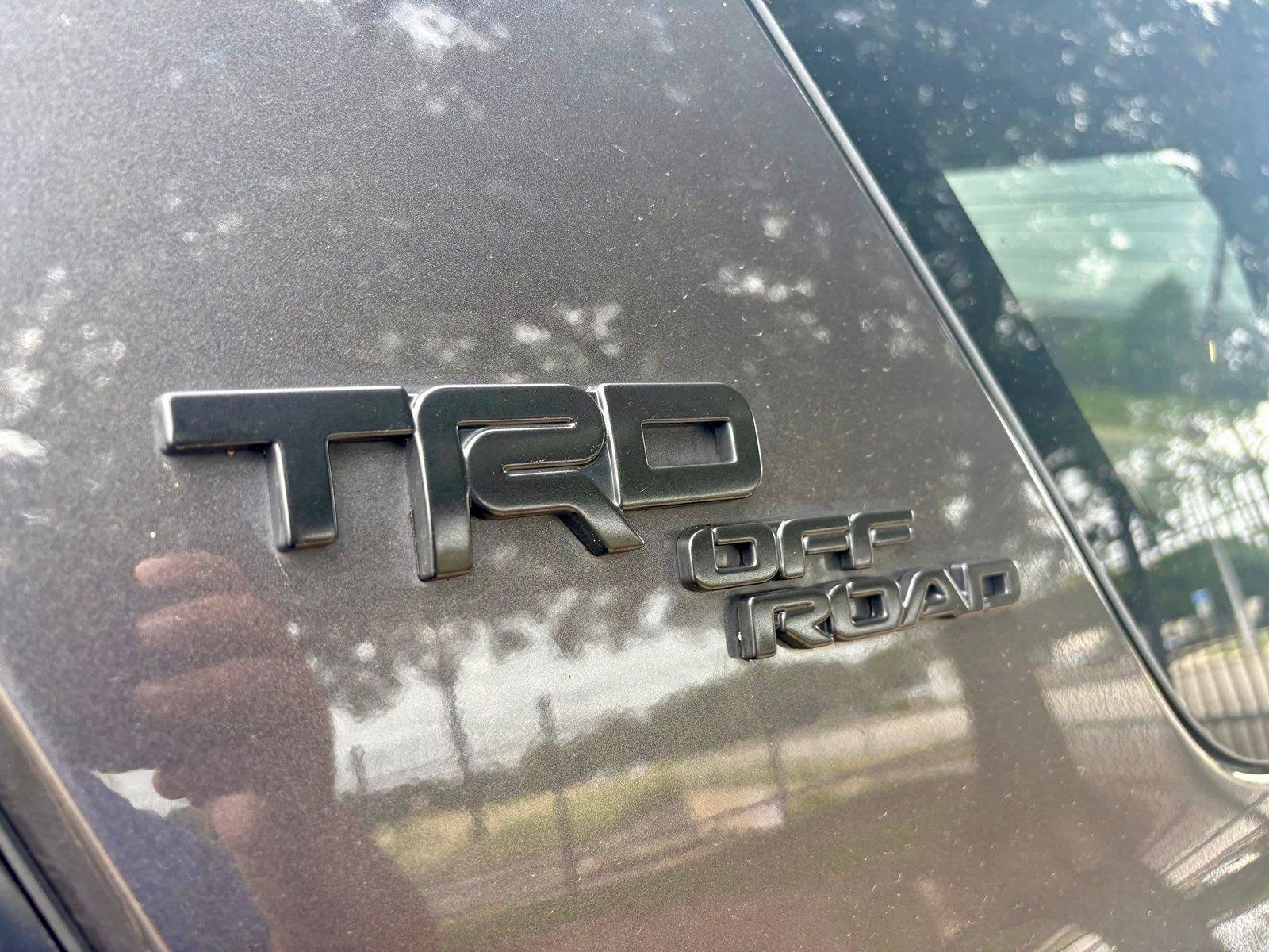 Used 2022 Toyota 4Runner TRD Off-Road Premium w/ Moonroof Package AWD/4WD image 11