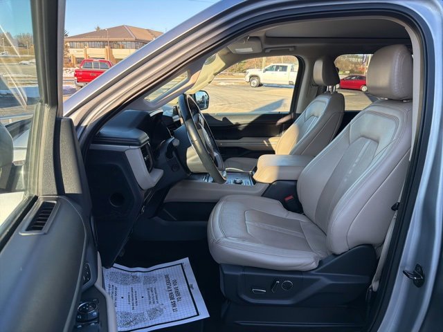 Certified 2023 Ford Expedition Limited image 9