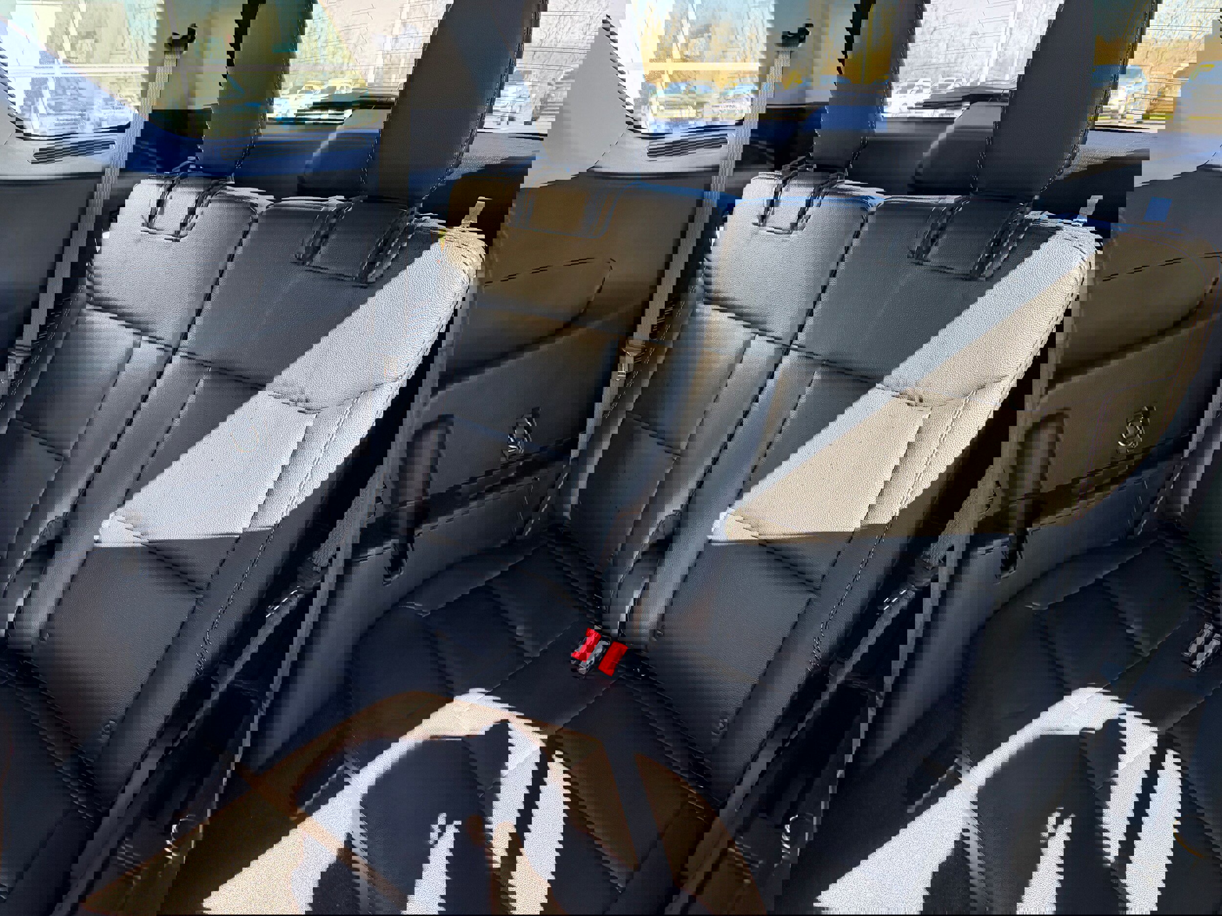 Certified 2020 Ford Explorer XLT w/ Equipment Group 202A image 18