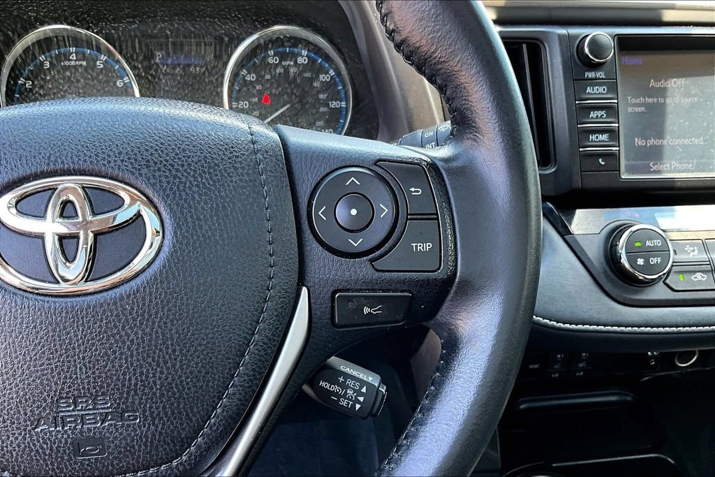 Used 2018 Toyota RAV4 Limited FWD image 14