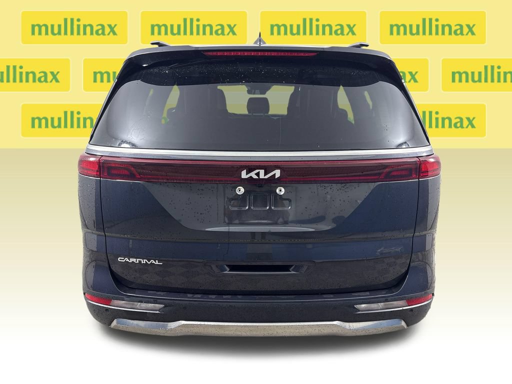 Used 2024 Kia Carnival SX FWD image 8