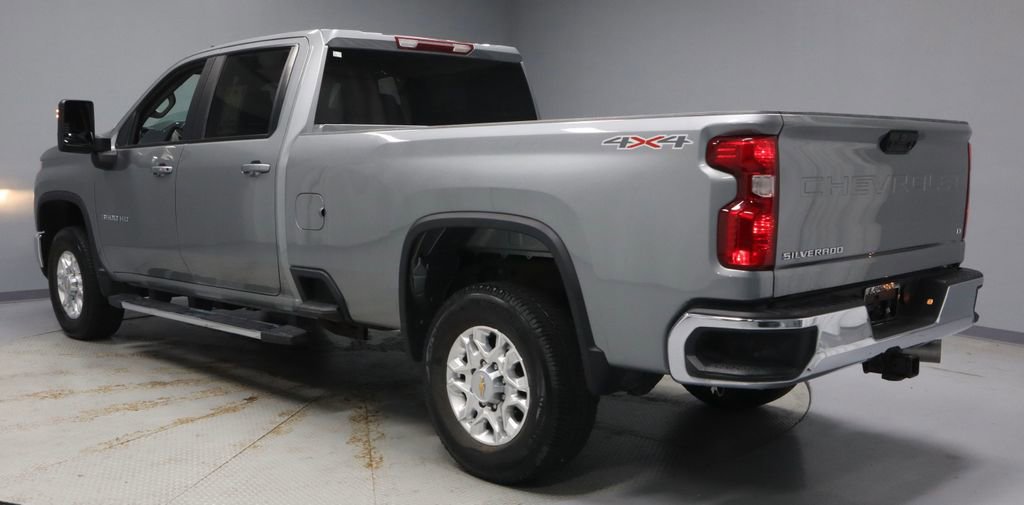 Used 2025 Chevrolet Silverado 3500 LT w/ Convenience Package AWD/4WD image 10