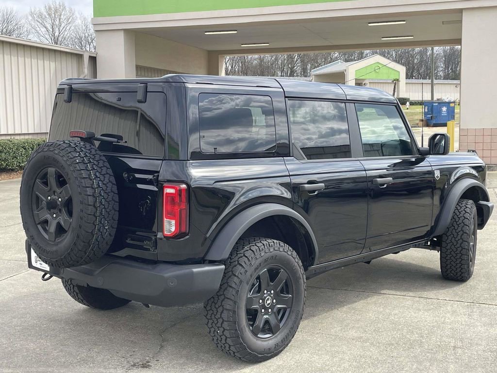 Certified 2025 Ford Bronco Big Bend image 3