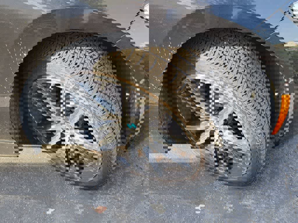 Used 2019 BMW 330i Sedan w/ Convenience Package image 9