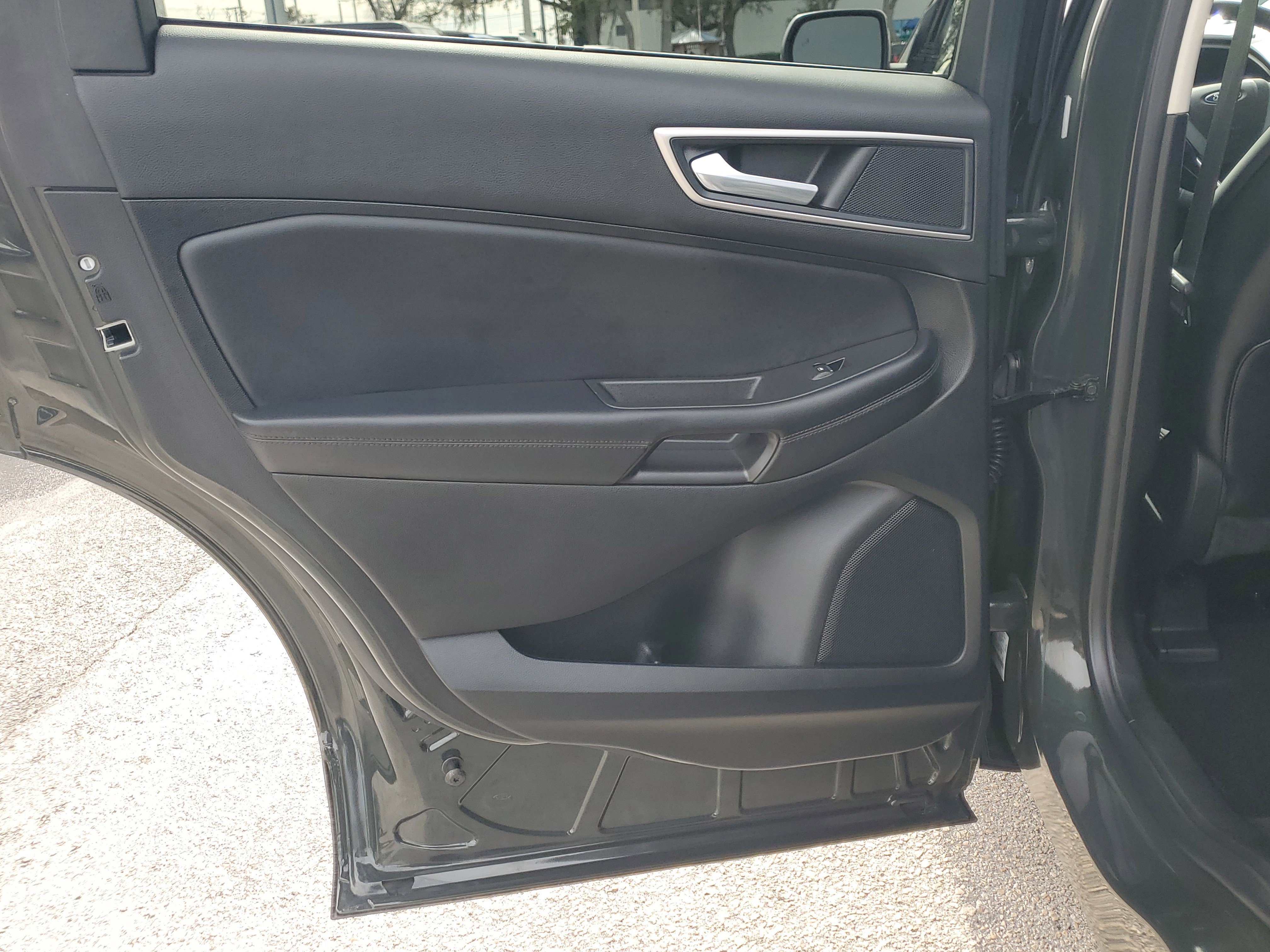 Certified 2022 Ford Edge SEL w/ Convenience Package image 12