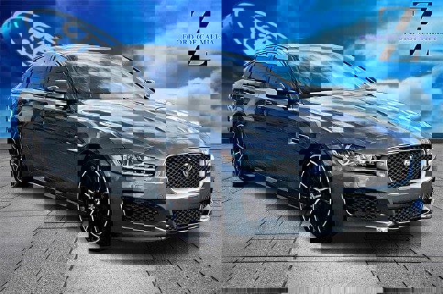 Used 2018 Jaguar XE S image 11